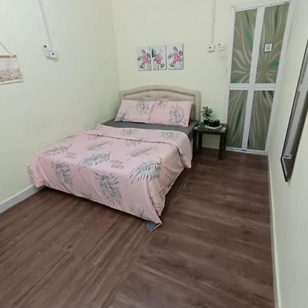 Roomstay Kuala Nerus Gated Parking - 6M To Beach & 15M To Drawbridge Kuala Terengganu Kültér fotó