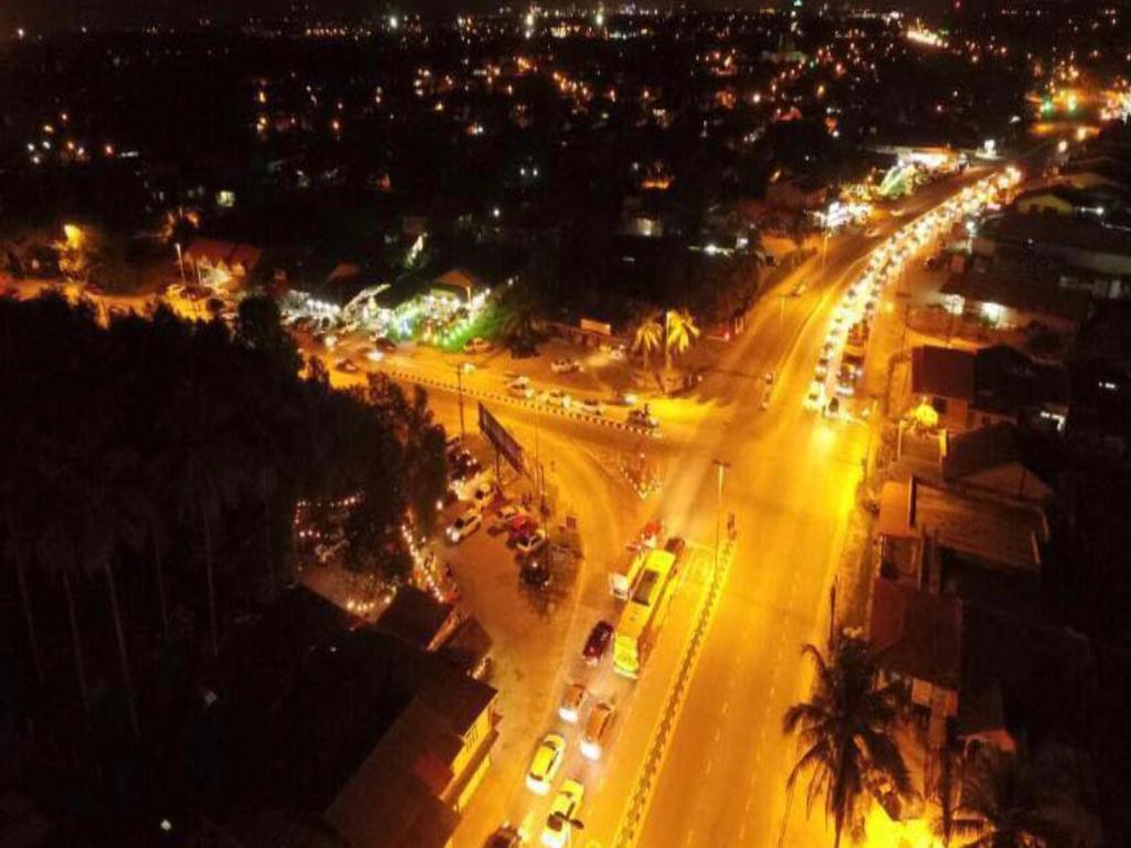 Roomstay Kuala Nerus Gated Parking - 6M To Beach & 15M To Drawbridge Kuala Terengganu Kültér fotó